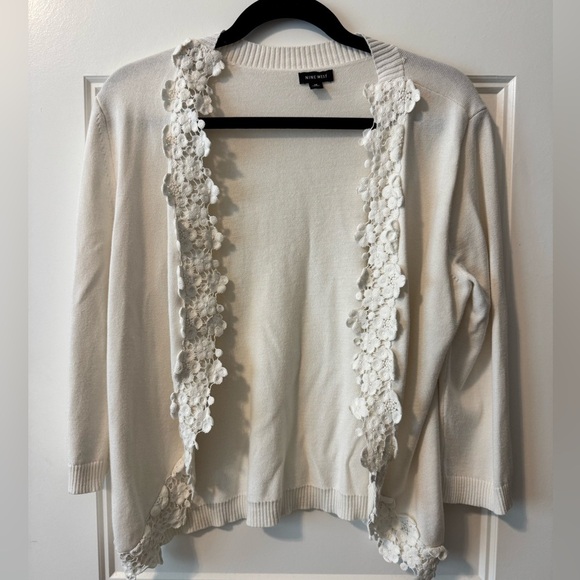 Nine West Open Front Floral Lace Cardigan 
Size  Medium - Picture 1 of 6
